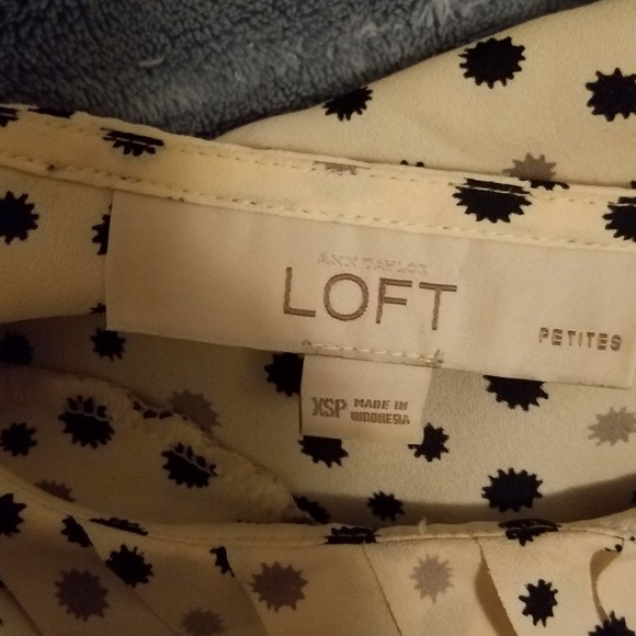 Loft Pleat Front Blouse - Picture 6 of 7